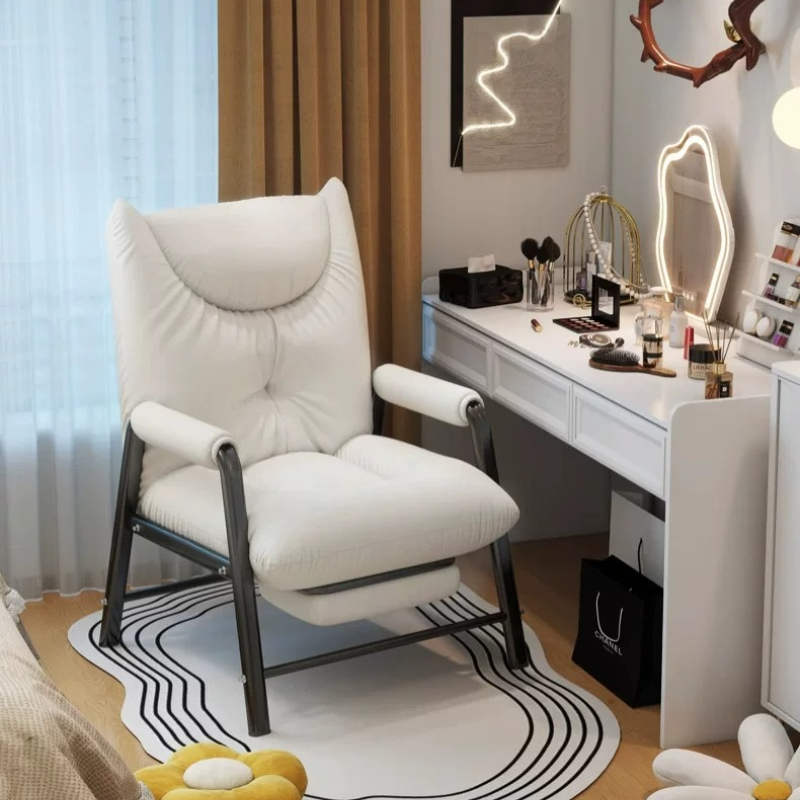 كرسي مكتب قابل للإمالة بتصميم  - مراجعة Office Tech Chair وسعره